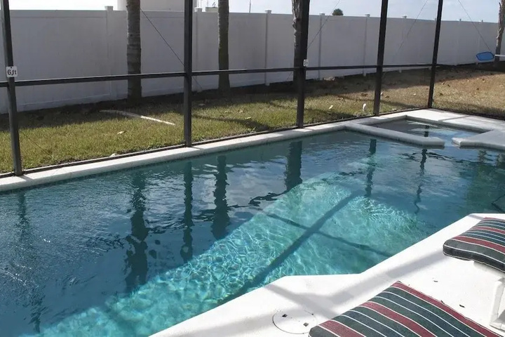 Pool 9 of 22