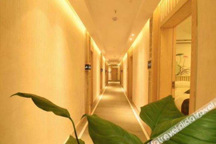 Hotel Interior 21 of 38