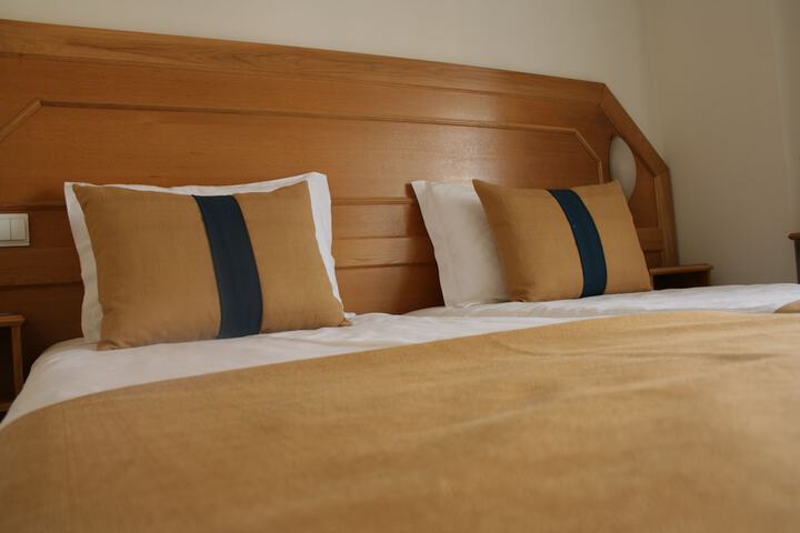 Room 3 of 48