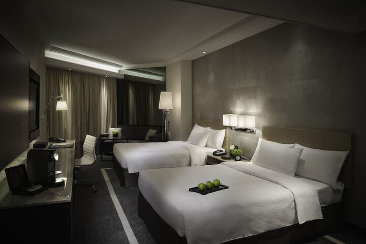Room 6 of 48
