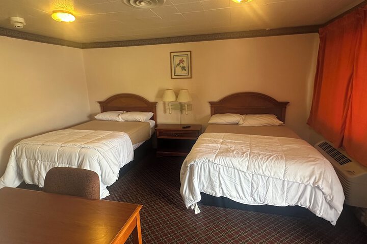 Room 9 of 31