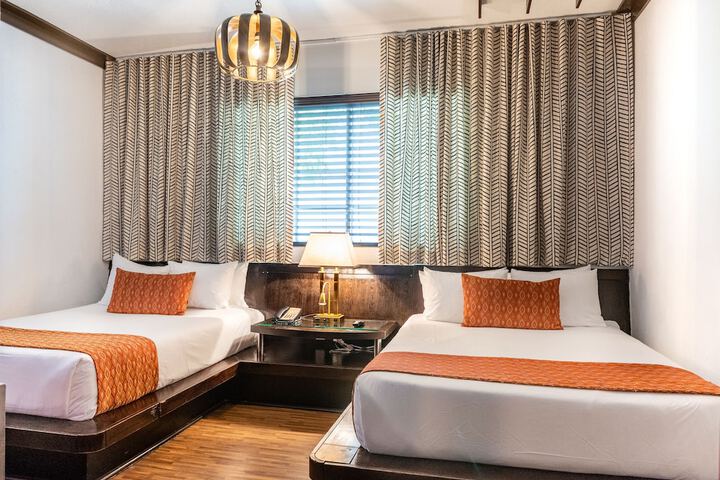Standard Room, King or Two Doubles (4 of 13)