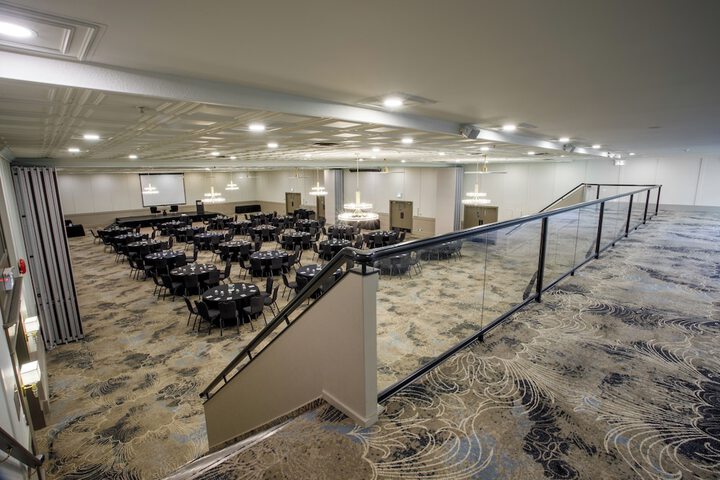 Ballroom/Hall 116 of 152