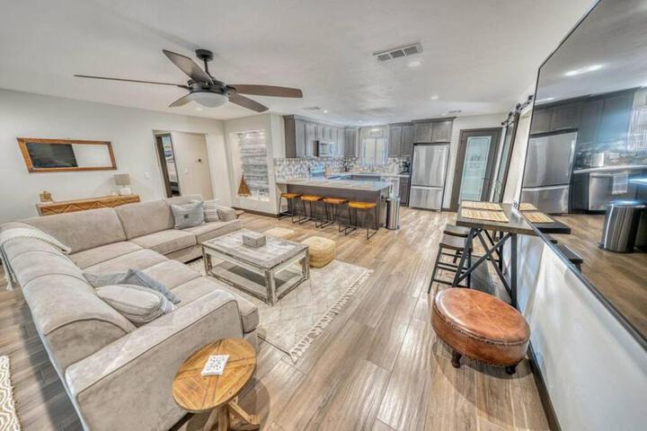 Photo of NEW! Beachy Lake Havasu Getaway