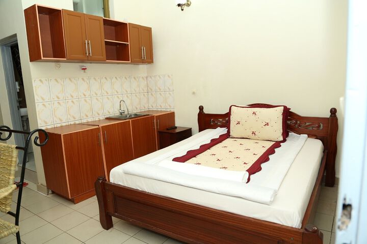 Room 18 of 27