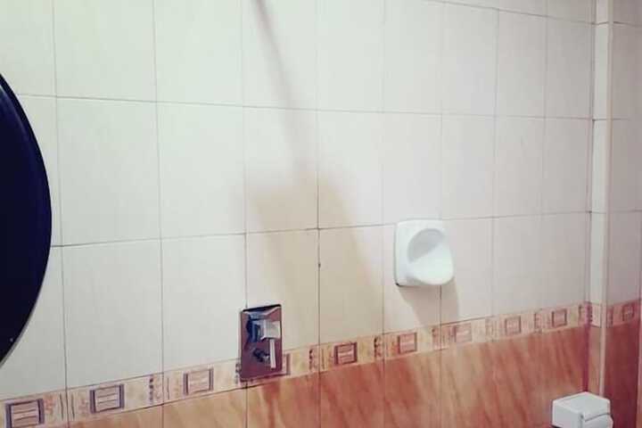 Room 27 of 51