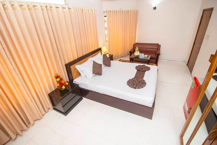 Room 21 of 35