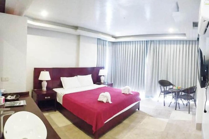 Room 7 of 41