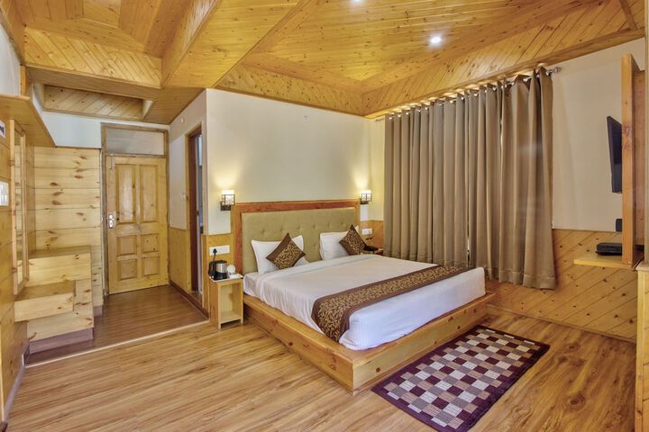 Room 2 of 5