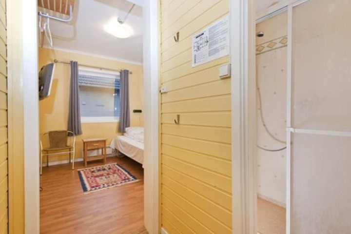 Room 27 of 41