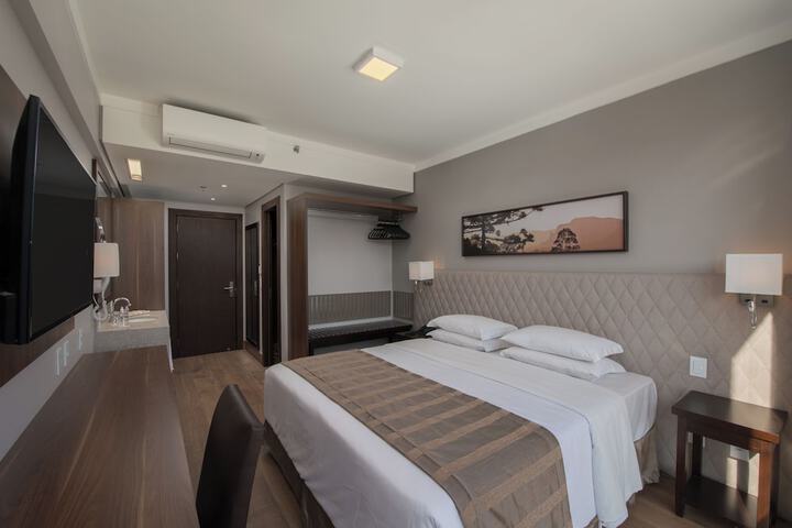 Room 25 of 56