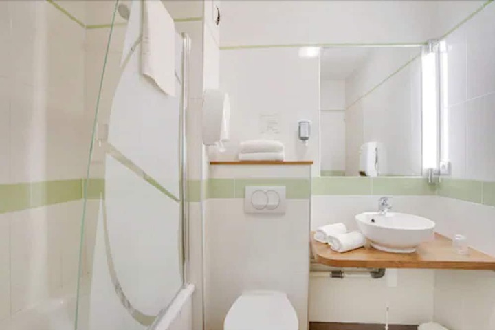 Clean Restrooms