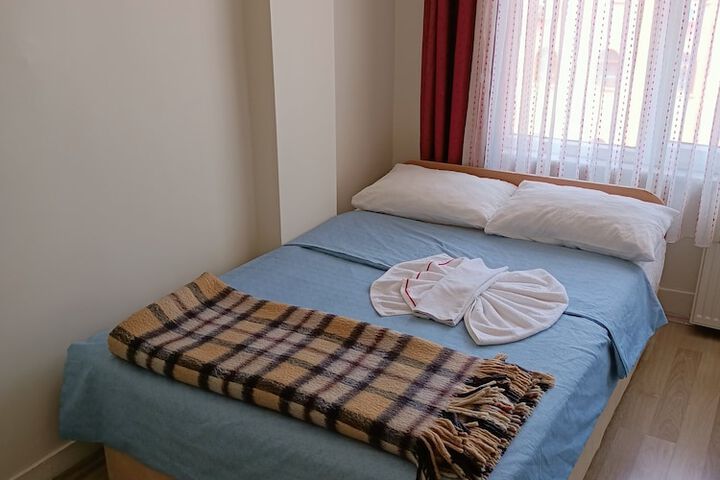 Room 12 of 15