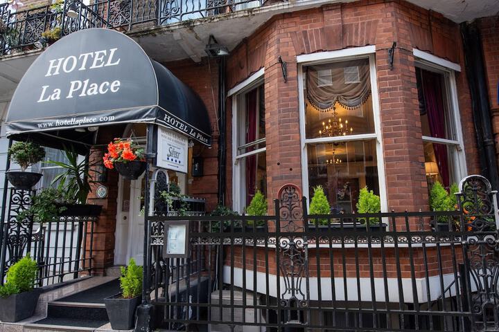 Hotel 128 of 128