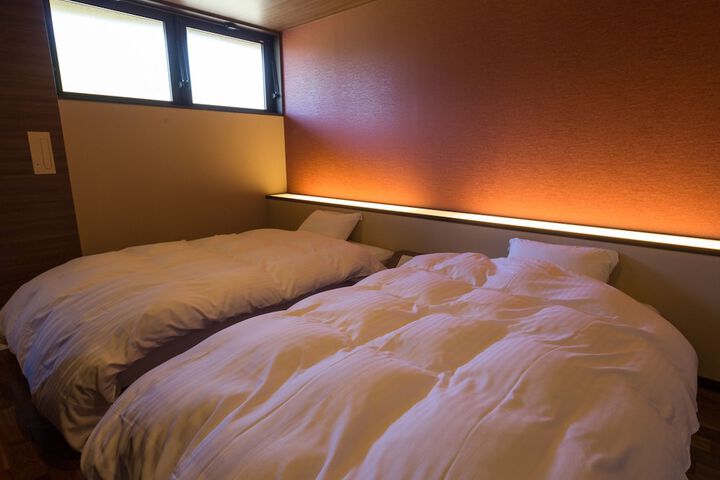 Room 12 of 61