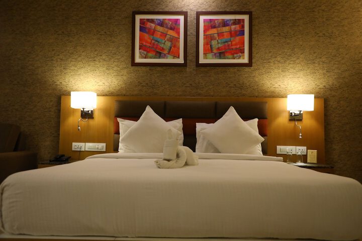 Room 6 of 37