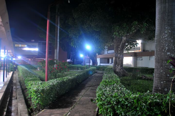 Hotel Exterior 5 of 25