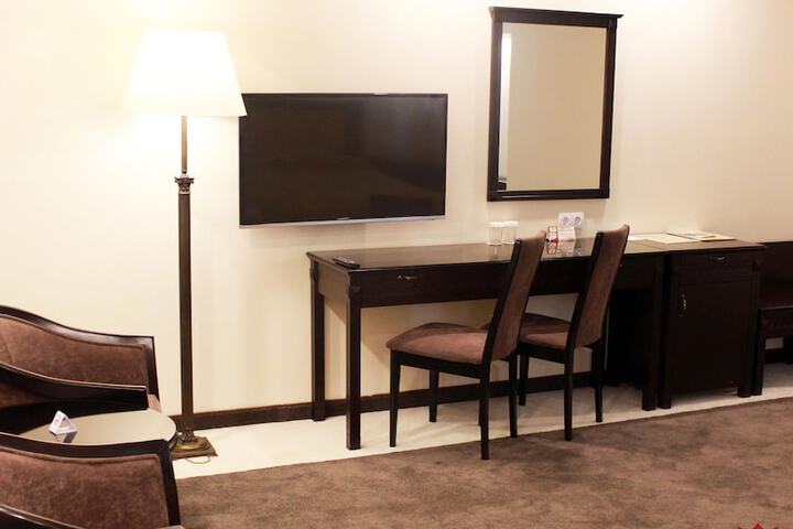 Room 11 of 45