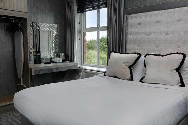 Room 12 of 62