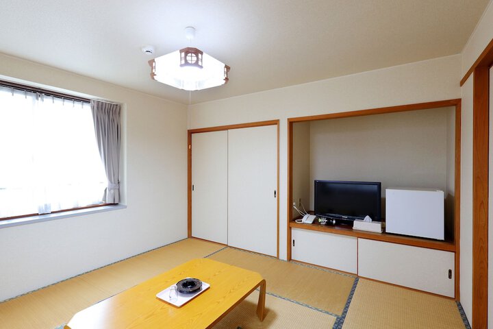 Room 15 of 64