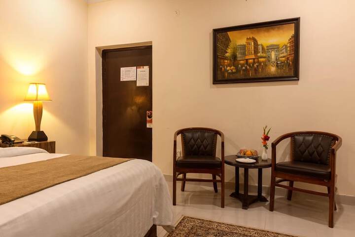 Room 19 of 35