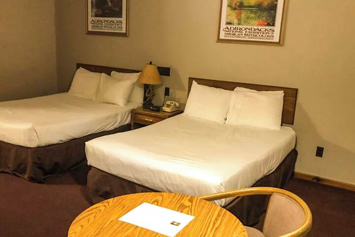 Room 42 of 107