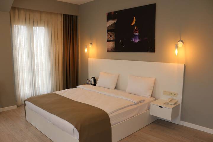 Room 8 of 24