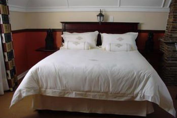 Room 4 of 6