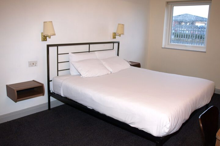Room 36 of 236