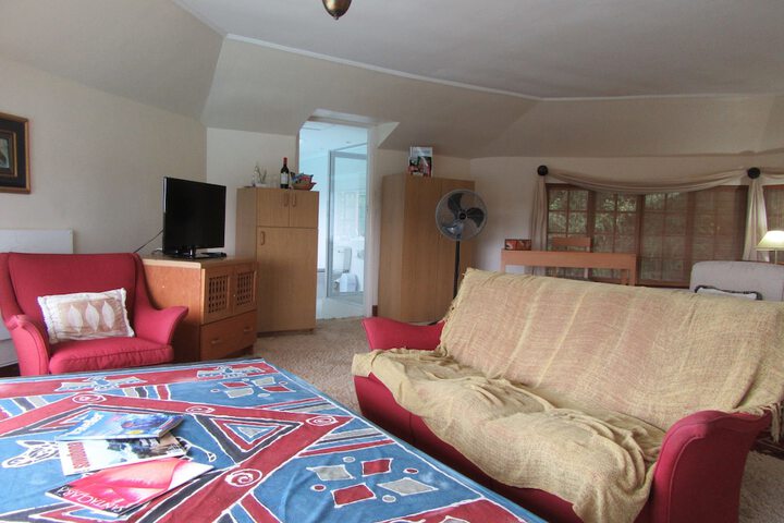 Room 9 of 34