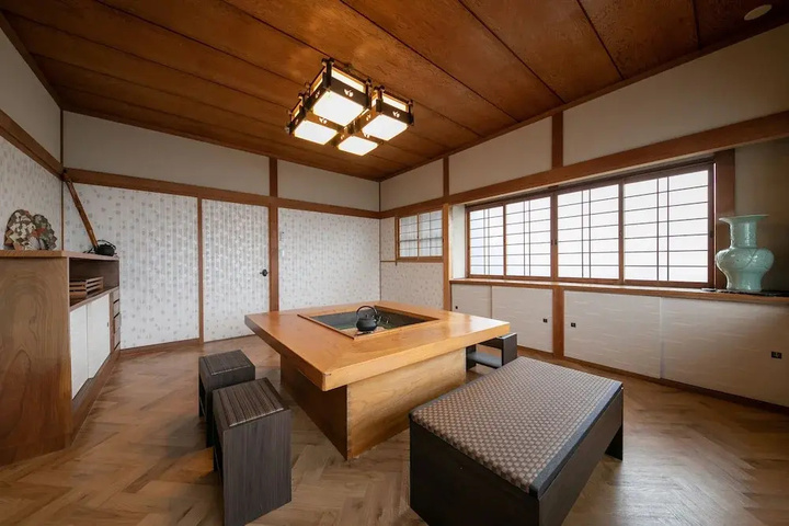 Meisekino Kakureyado Housen