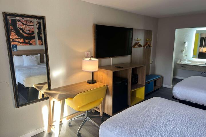 2 Double Beds Deluxe Room (4 of 8)