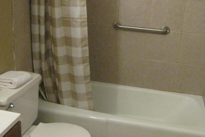 Room 18 of 52
