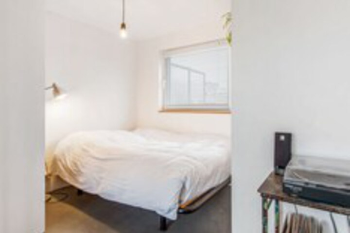Room 4 of 26