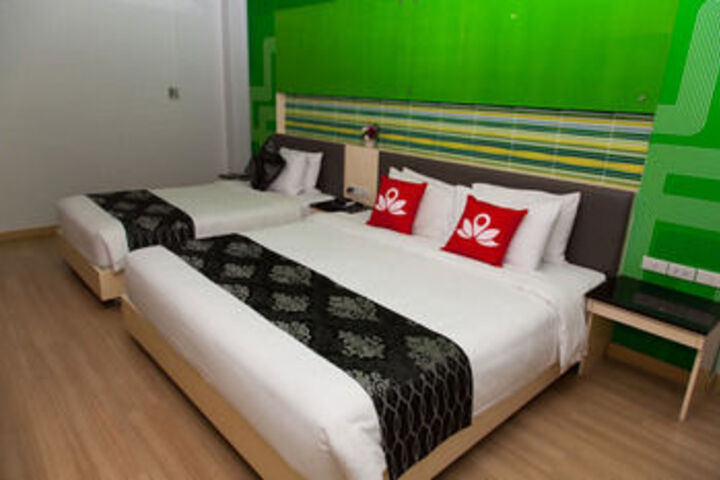 Room 16 of 26