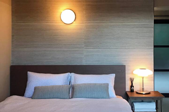 Room 6 of 22