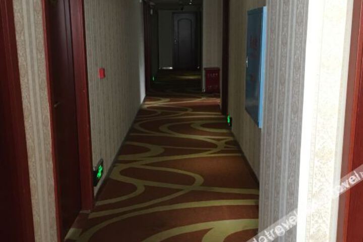 Hotel Interior 14 of 27