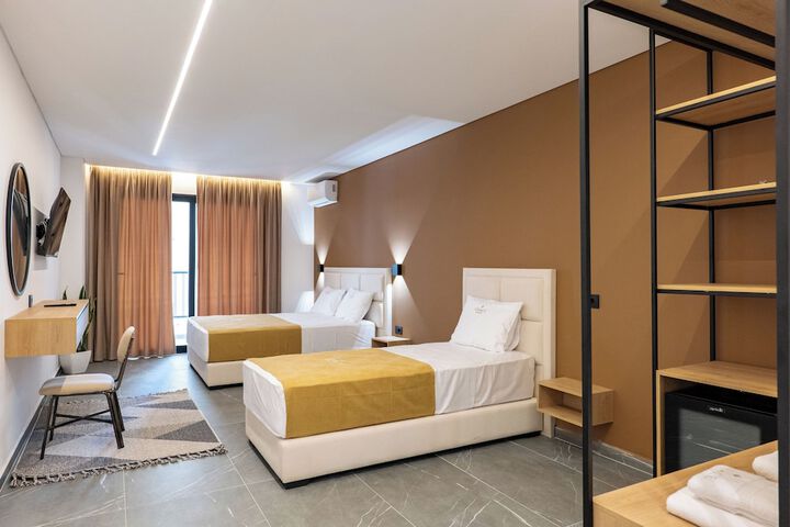 Room 17 of 108