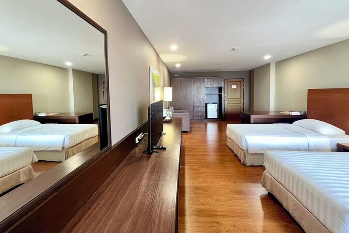 Room 30 of 111