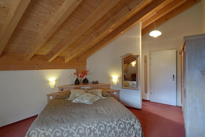 Room 25 of 70