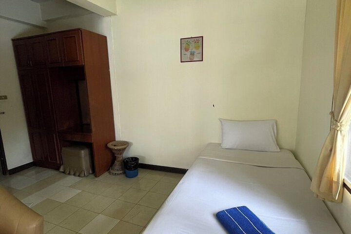 Room 15 of 58