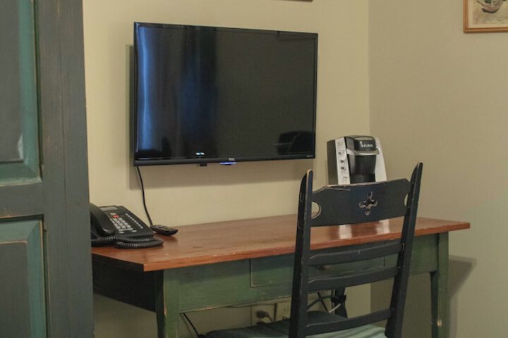 Room 7 of 31