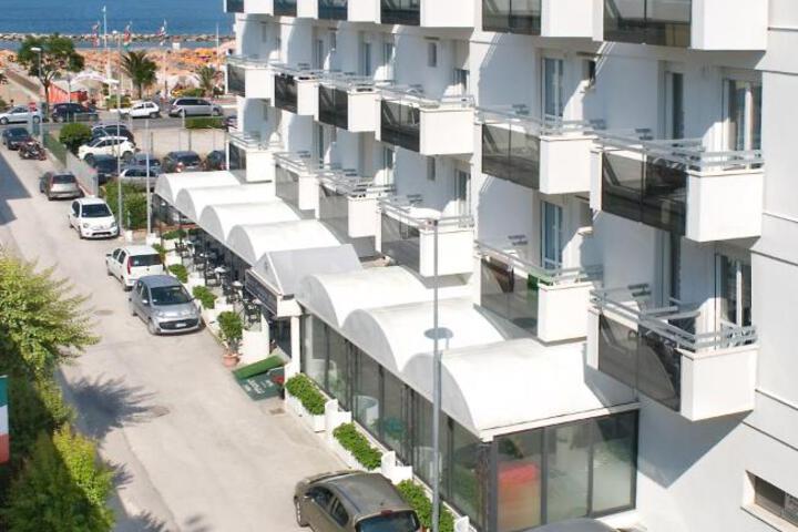 Hotel Ciondolo DOro PARCHEGGIO GRATIS
