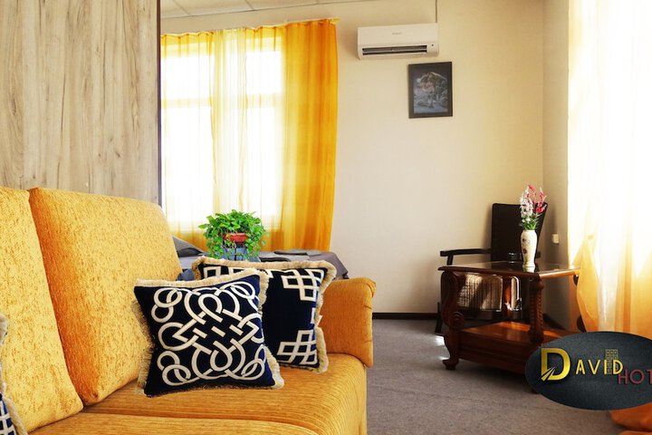 Room 11 of 21