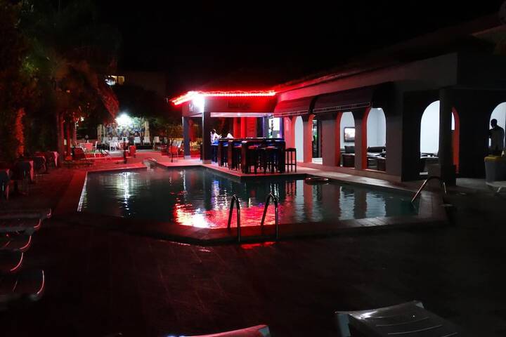 Pool Hotel