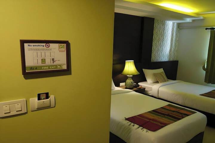 Room 21 of 48