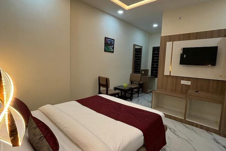 Room 28 of 59
