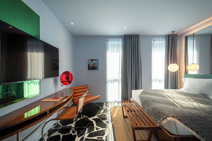 Room 40 of 103