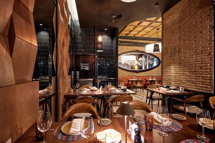 Dining 97 of 131