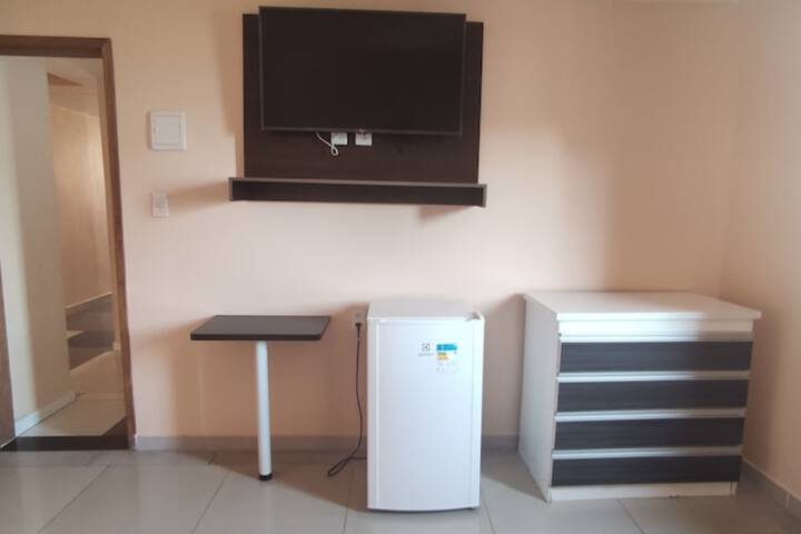 Room 6 of 12